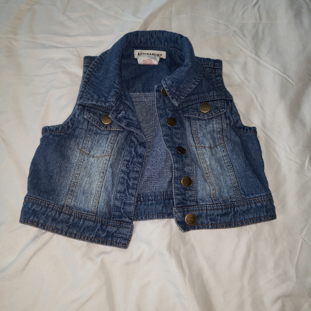 Artisans NY Sleeveless Demin vest size 2T